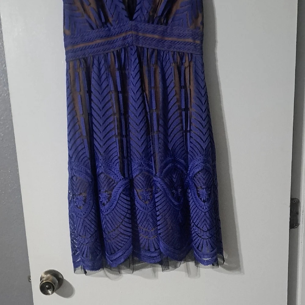 BCBGMaxAzria Navy Patterned Midi Dress - Picture 5 of 16
